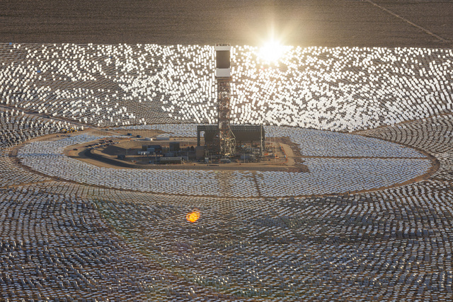 Worlds largest solar plant
